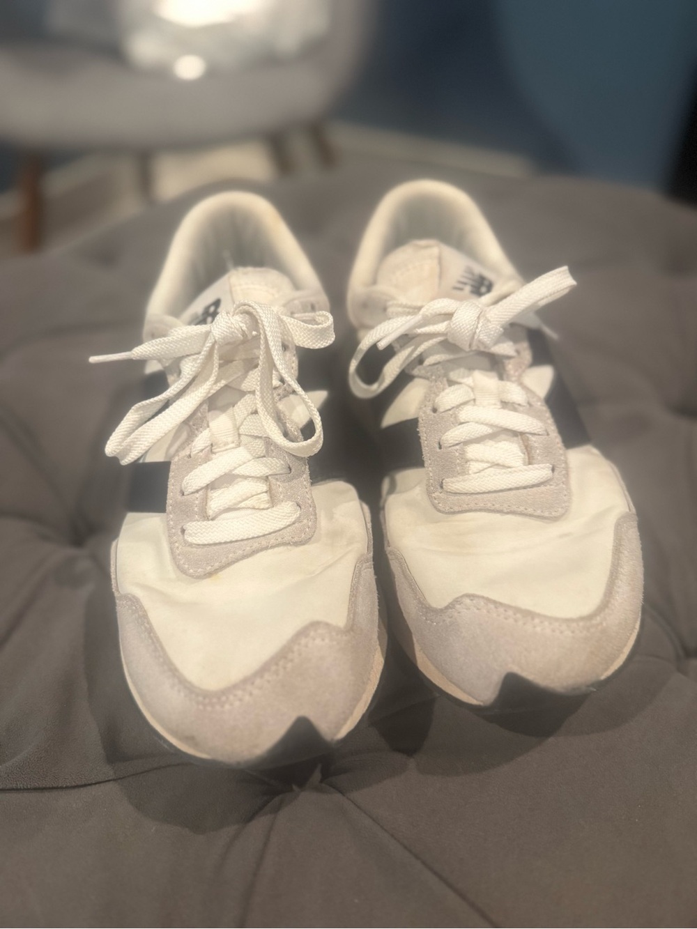 New Balance Men’s White and Black Casual Runner Sneakers - Picture 2 of 4